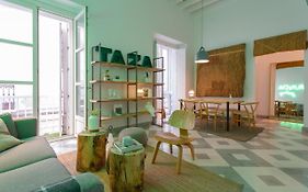 The Queen'S Designer Apartment By Cadiz4Rentals